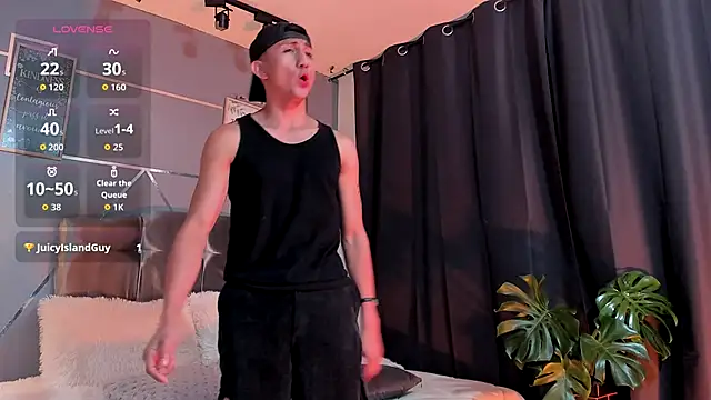 oliver mr  online show from December 3, 2:17 am