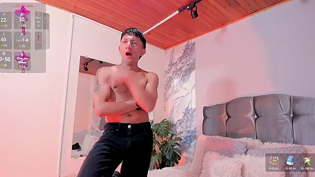 oliver mr  online show from February 6, 8:28 pm