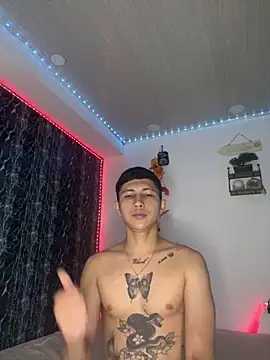 Snapshot of Alejandro_BigCock22 chatting on September 15, 2:36 am Alejandro BigCock22 online show from September 15, 2:36 am