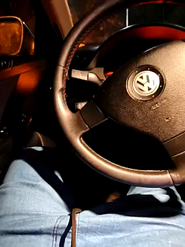 Mlody991112 online show from December 3, 8:59 pm