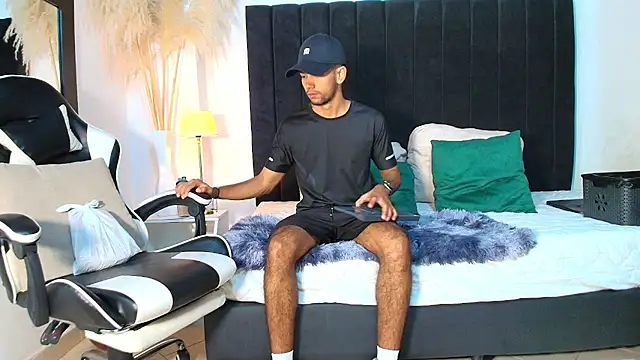 MaicolParker  online show from June 25, 12:54 pm