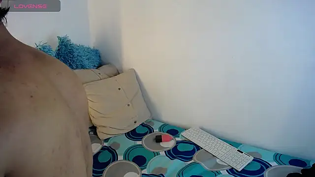 Snapshot of babyandy_x chatting on September 23, 11:37 pm babyandy x online show from September 23, 11:37 pm