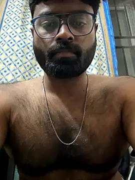 Snapshot of DJLOVE280825 chatting on October 9, 10:36 pm DJLOVE280825 online show from October 9, 10:36 pm