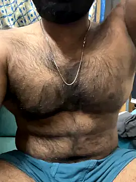 Snapshot of DJLOVE280825 chatting on October 13, 11:33 pm DJLOVE280825 online show from October 13, 11:33 pm