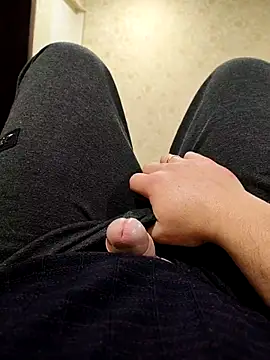 Snapshot of zurab39 chatting on October 28, 6:32 pm zurab39 online show from October 28, 6:32 pm