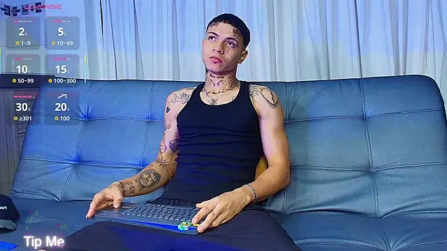 Snapshot of john_mystic chatting on September 18, 3:41 am john mystic online show from September 18, 3:41 am