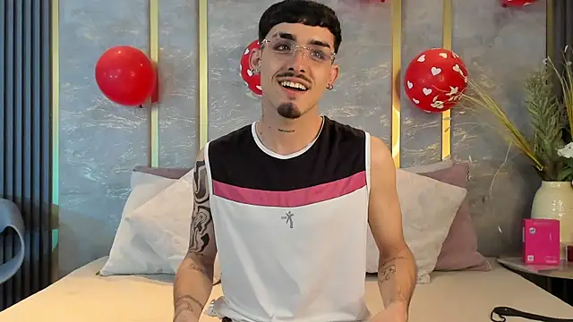 NikoStone  online show from February 14, 5:35 am