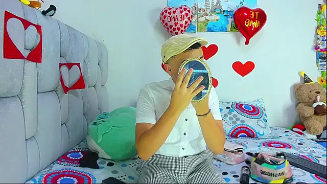 christopher Hot online show from February 16, 7:12 pm