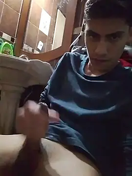 aispuro8505 online show from January 18, 6:59 am