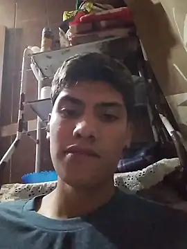 aispuro8505 online show from April 7, 7:52 am