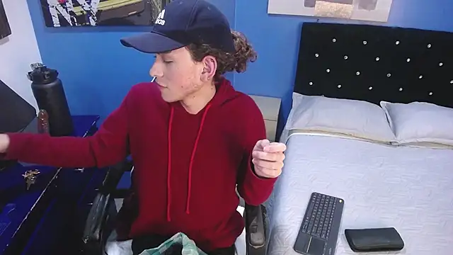 Aaron Fordd online show from October 8, 8:13 pm