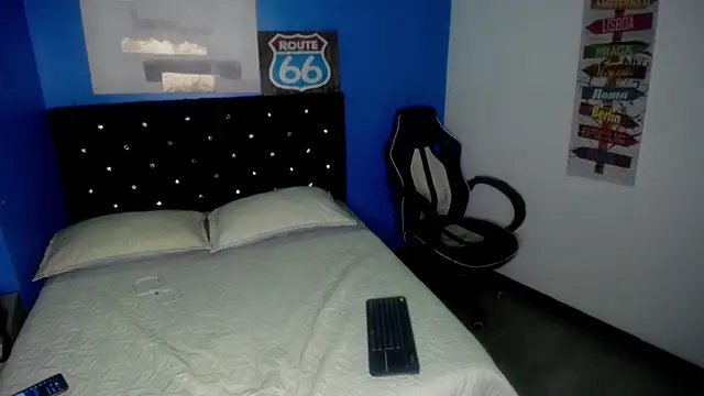 Aaron Fordd online show from October 20, 5:50 pm