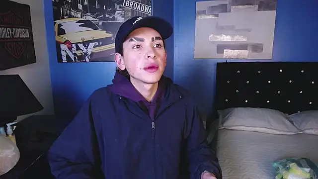 Aaron Fordd online show from October 7, 8:02 pm