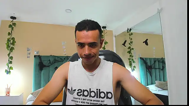 Muscle Scott online show from October 25, 1:02 pm