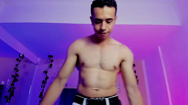 Muscle Scott online show from November 11, 2:11 pm