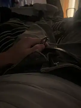 elox33 online show from April 15, 1:44 pm