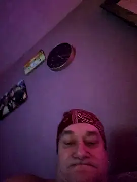 MysteriousToy4 online show from April 12, 4:26 am