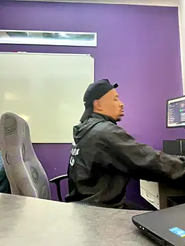 fitsexyman online show from November 17, 12:30 pm