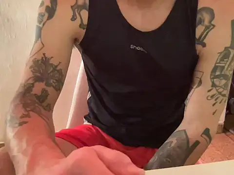 calientechota online show from October 11, 11:20 pm