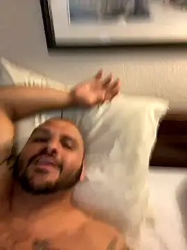 JacksonTheBull online show from October 18, 9:09 pm