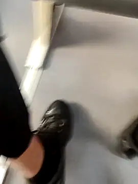 Yazaza1999 online show from October 6, 8:19 am