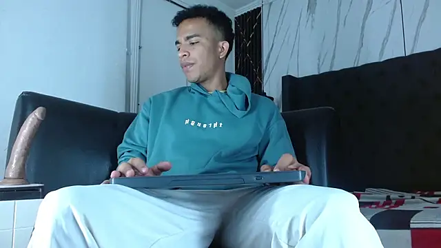 aston xvera online show from January 6, 3:21 am