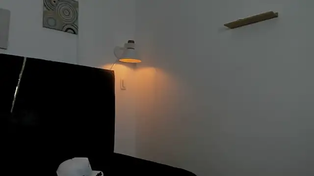 Snapshot of zeusapollofuck chatting on October 9, 8:58 pm zeusapollofuck online show from October 9, 8:58 pm