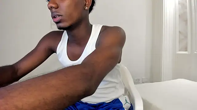 Snapshot of Amare_25 chatting on October 18, 7:30 pm Amare 25 online show from October 18, 7:30 pm