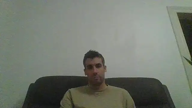 JulioIsHere4you online show from November 5, 8:00 pm