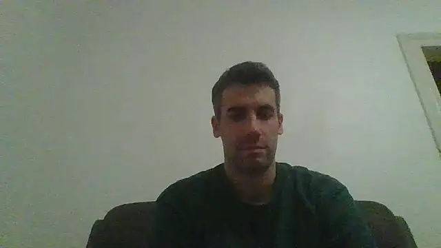 JulioIsHere4you online show from November 10, 8:47 pm