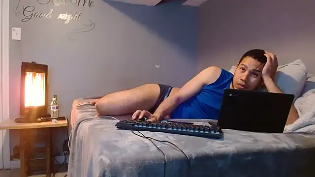 skiner222asd online show from April 14, 4:45 am