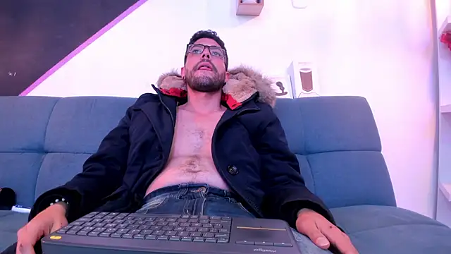 DanteWinter online show from October 4, 3:44 am