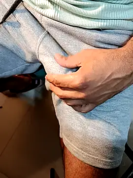 Gallo001 online show from November 29, 11:23 am