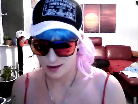 hellgirl1980 online show from September 15, 6:53 pm