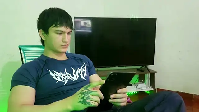 ErickWalton online show from October 24, 7:10 am