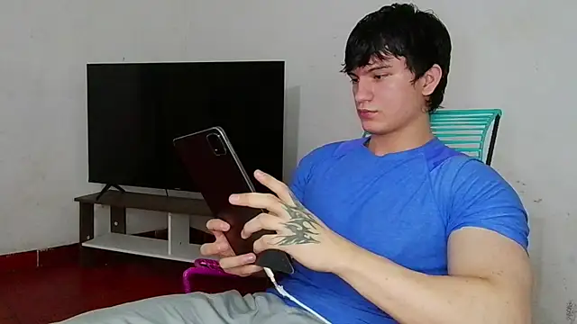 ErickWalton online show from January 12, 5:00 am