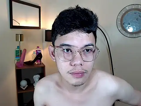 Snapshot of keirflorianxx chatting on October 20, 10:02 pm keirflorianxx online show from October 20, 10:02 pm