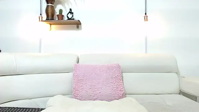 estivii online show from February 16, 11:25 pm