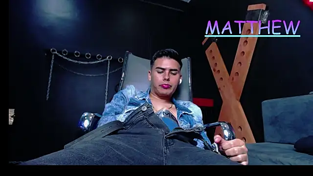 Snapshot of Matthewlodge chatting on October 4, 2:33 pm Matthewlodge online show from October 4, 2:33 pm