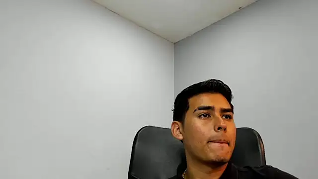 Matthewlodge online show from November 17, 4:21 pm