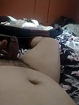 Santiagoqro85 online show from October 25, 2:30 pm