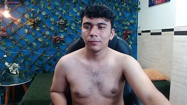 titanxero online show from December 1, 6:44 pm