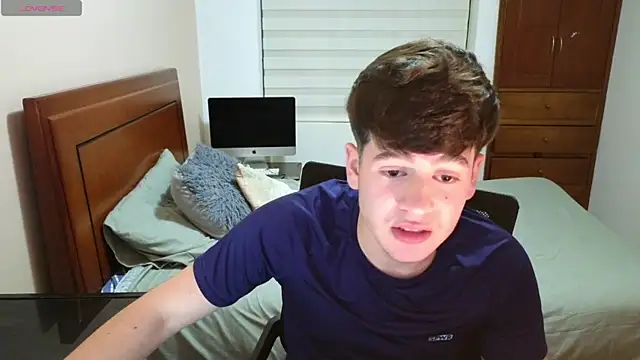 tightncuteass online show from October 19, 12:15 am