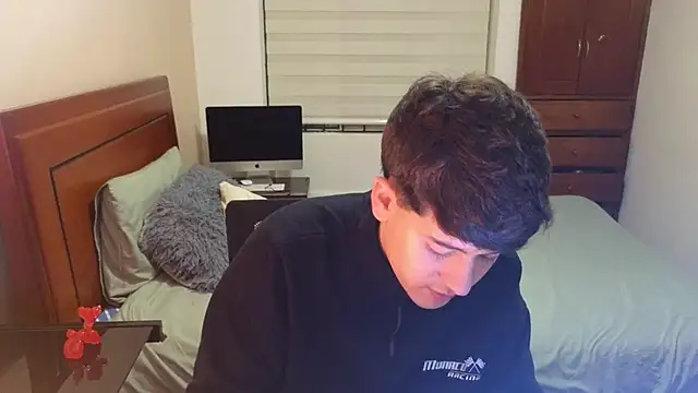 tightncuteass online show from September 25, 11:46 pm