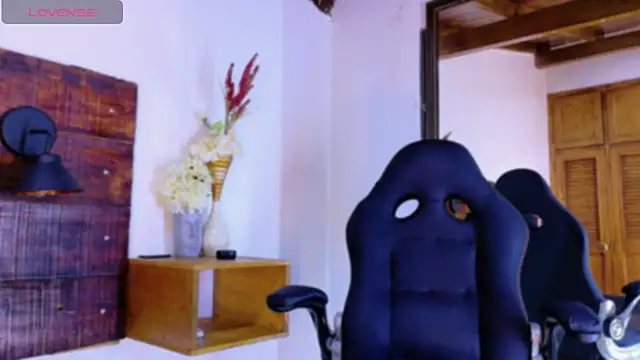 JhosuaVega online show from April 12, 7:15 pm