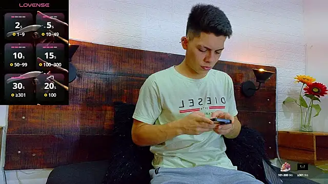 Snapshot of JhosuaVega chatting on September 23, 2:00 am JhosuaVega online show from September 23, 2:00 am