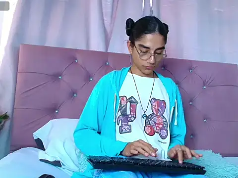 EthanBlackwoodd online show from September 23, 8:30 pm