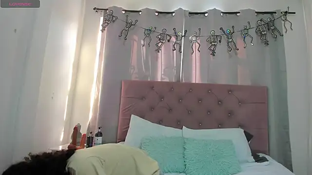 EthanBlackwoodd online show from December 2, 8:23 pm