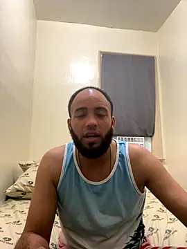 Snapshot of LeoPR00 chatting on September 23, 12:43 am LeoPR00 online show from September 23, 12:43 am