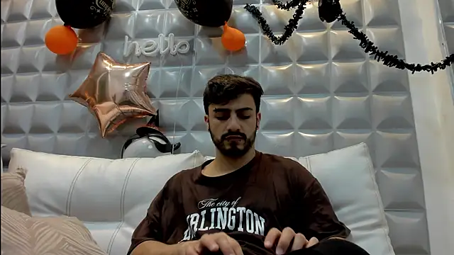 Jack Daniel   online show from October 31, 5:49 pm